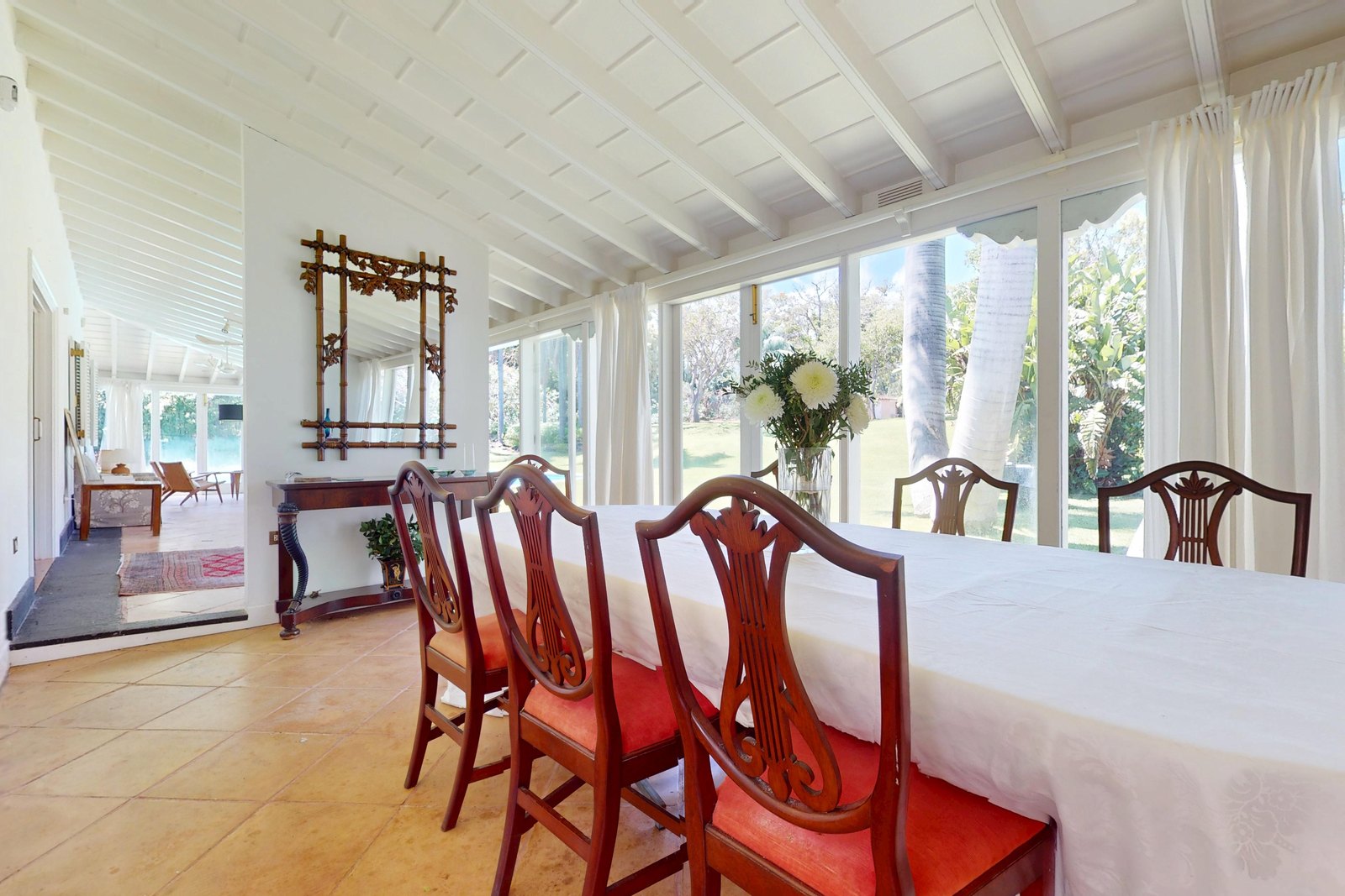 Dining & Light — Luxury Villa with Private Garden and Sea Views