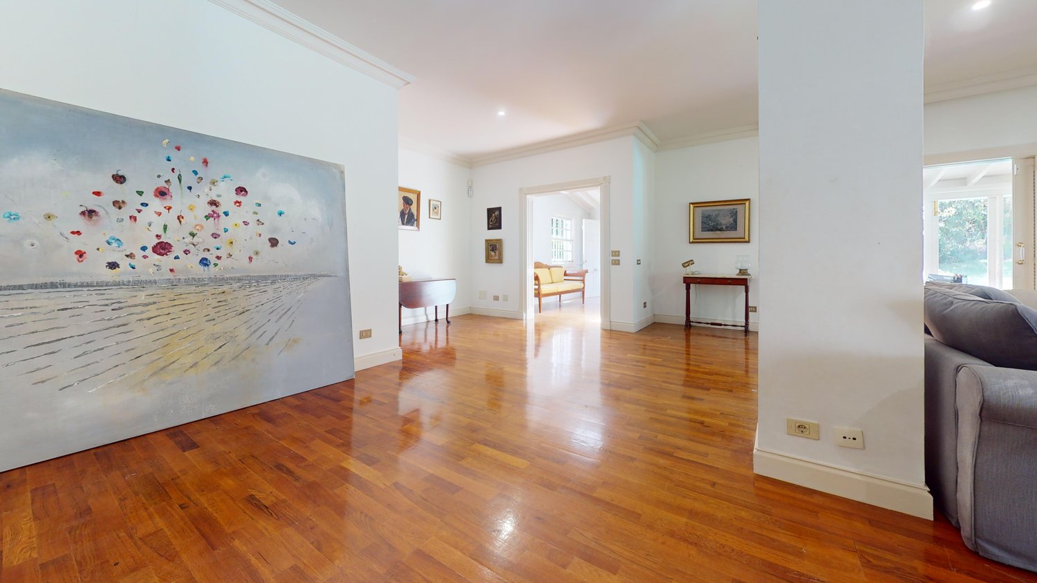 Luxury Villa with Private Garden and Sea Views